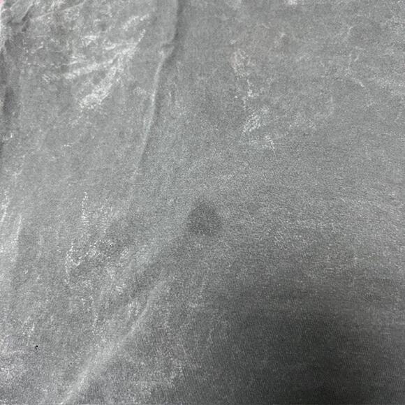 Women's Metallica Gray & White Soft Faded Worn Crewneck T-Shirt Size X-Large - Picture 5 of 6